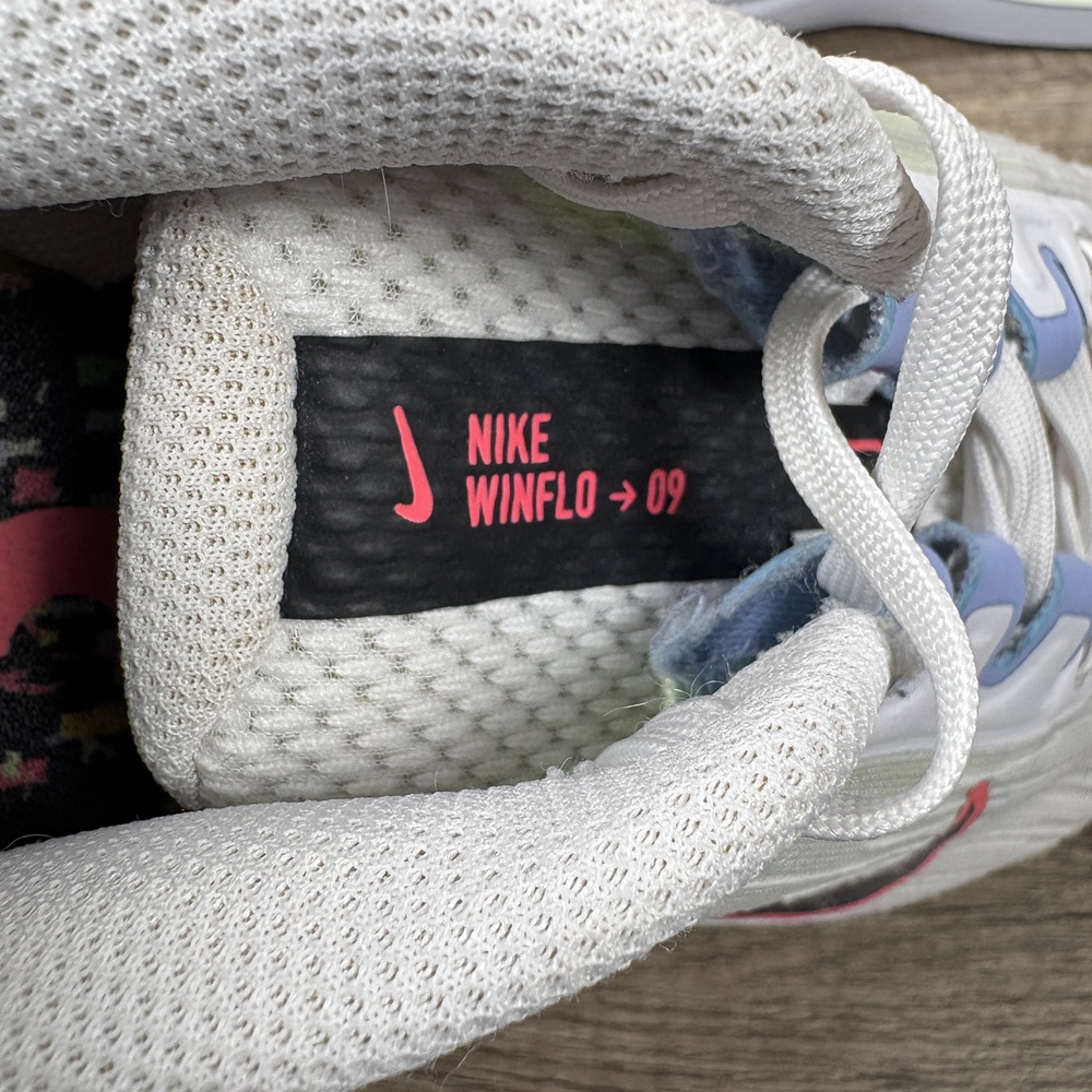 Nike Winflo 9 White Pink Womens US Size 8 EUR 39 FD0880-100 Running Shoes - Picture 2 of 10